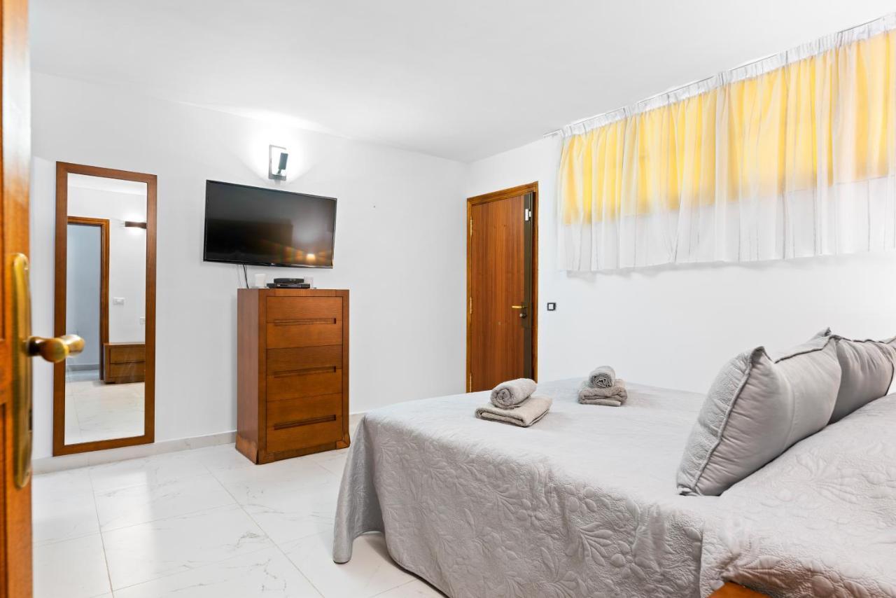 Neptuno Pool And Beach Private Access Puerto de Santiago  Exterior foto